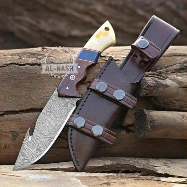 best skinning knife with gut hook