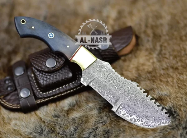 bushcraft tracker knife