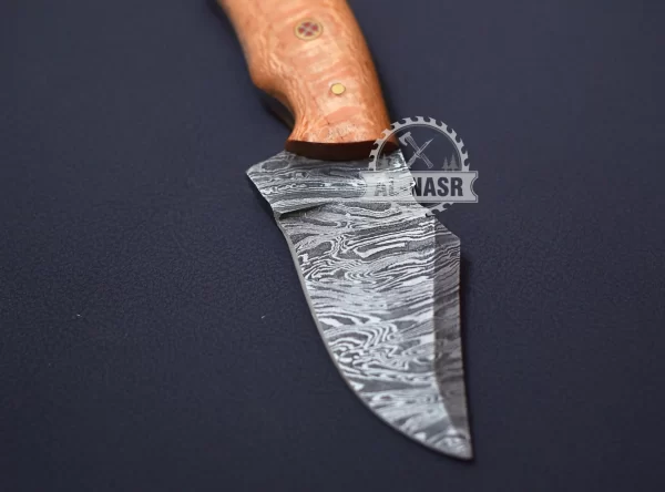 damascus skinning knife