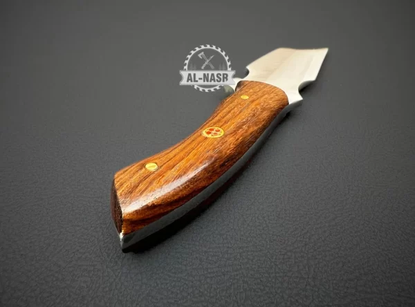 handmade tracker knife