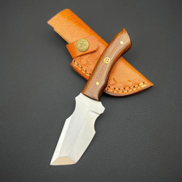 custom tracker knife