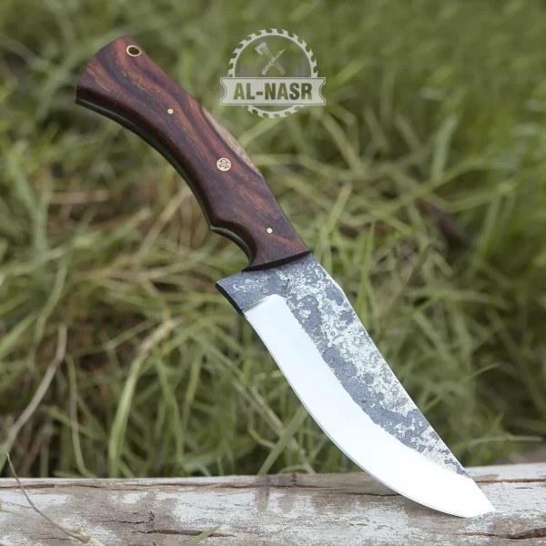 best carbon steel bushcraft knife